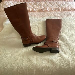 A nine West Brown wide shaft boot